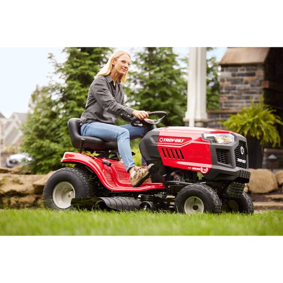 Bronco&trade; 42 Riding Lawn Mower