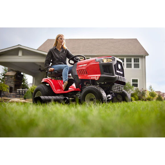 Bronco&trade; 42 Riding Lawn Mower