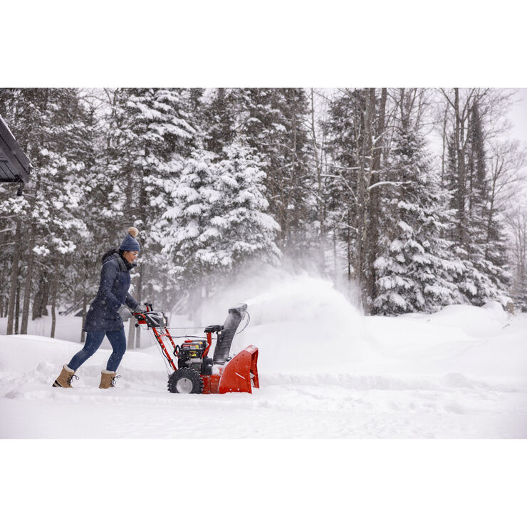 Troy-Bilt&reg; Storm&trade; 2620 Snow Blower Clearing Driveway